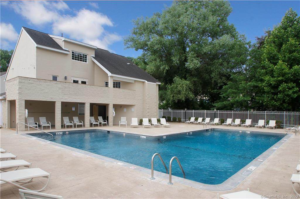 215 Willow Springs - Photo 1