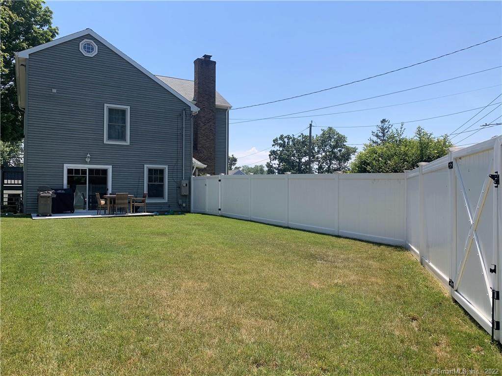 124 Hotchkiss Grove Road - Photo 1