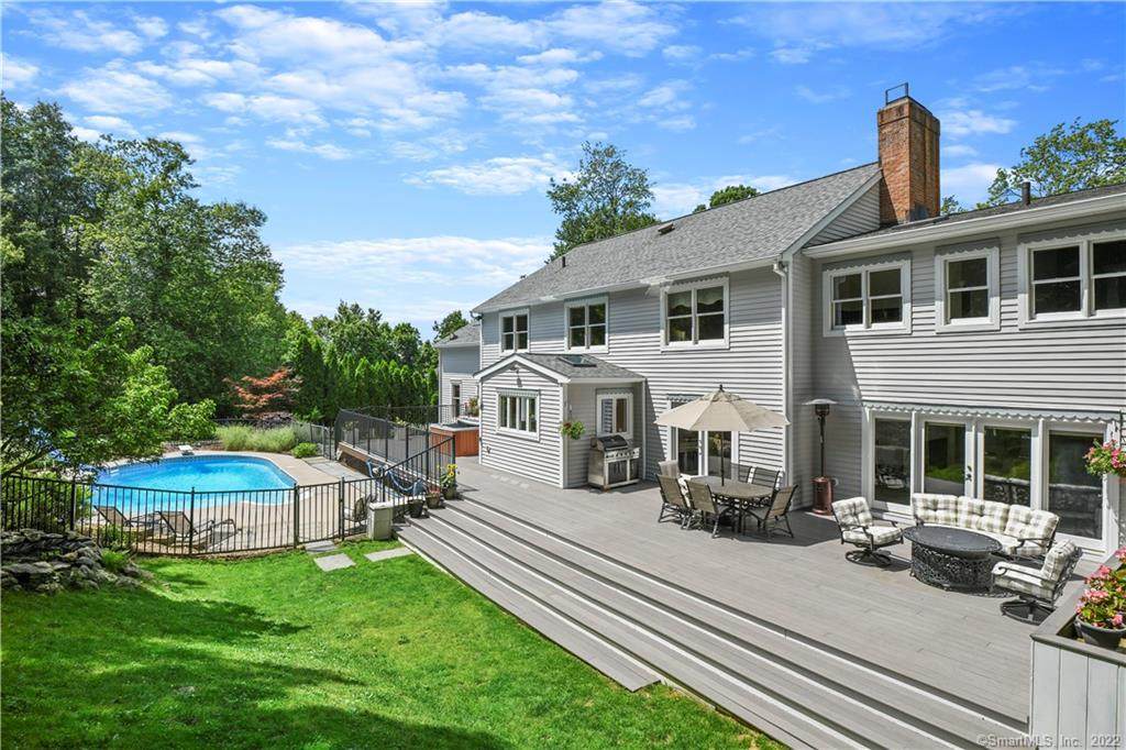 60 Crown View Drive - Photo 1