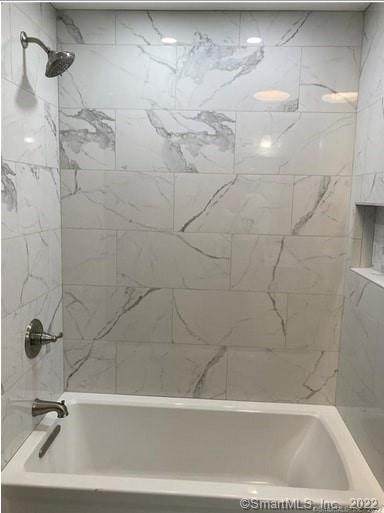 18 Maplewood Avenue - Photo 1