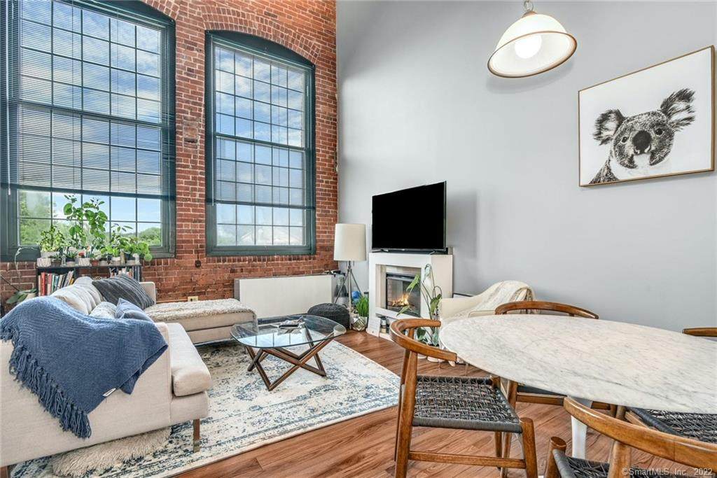 25 Grand Street - Photo 1