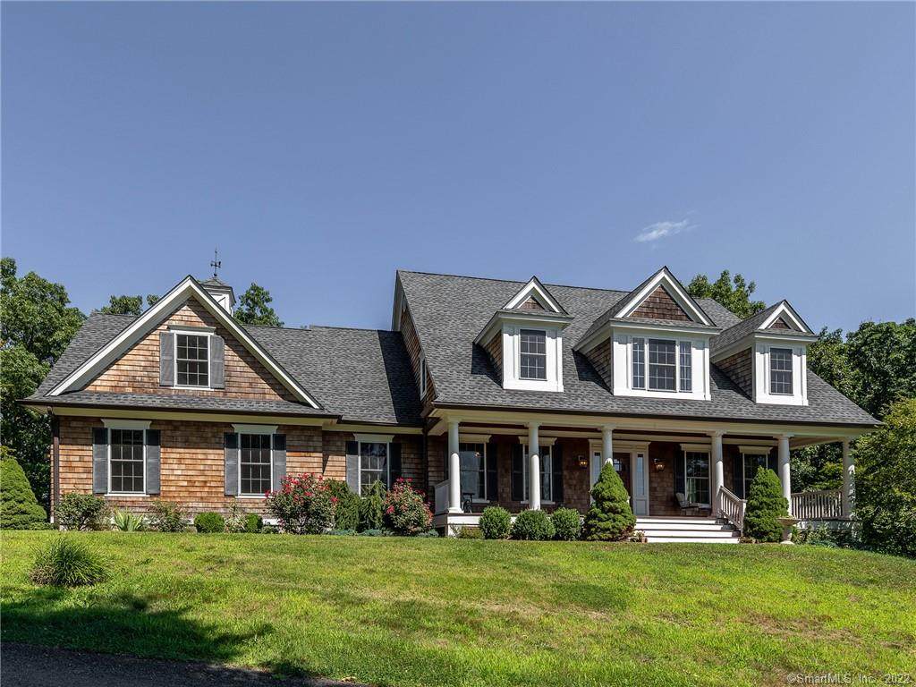 619 Middle Road Turnpike - Photo 1