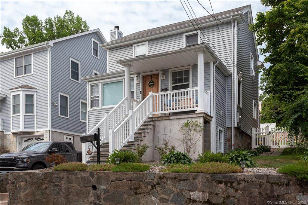 180 Knickerbocker Avenue - Photo 1