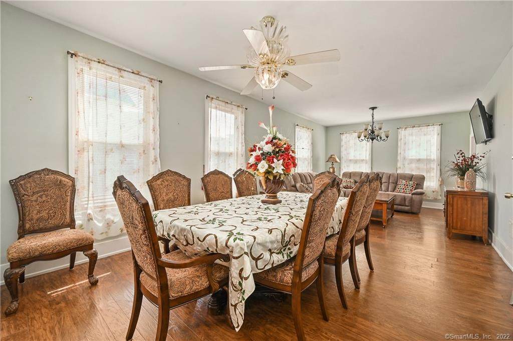 341 George Street - Photo 1