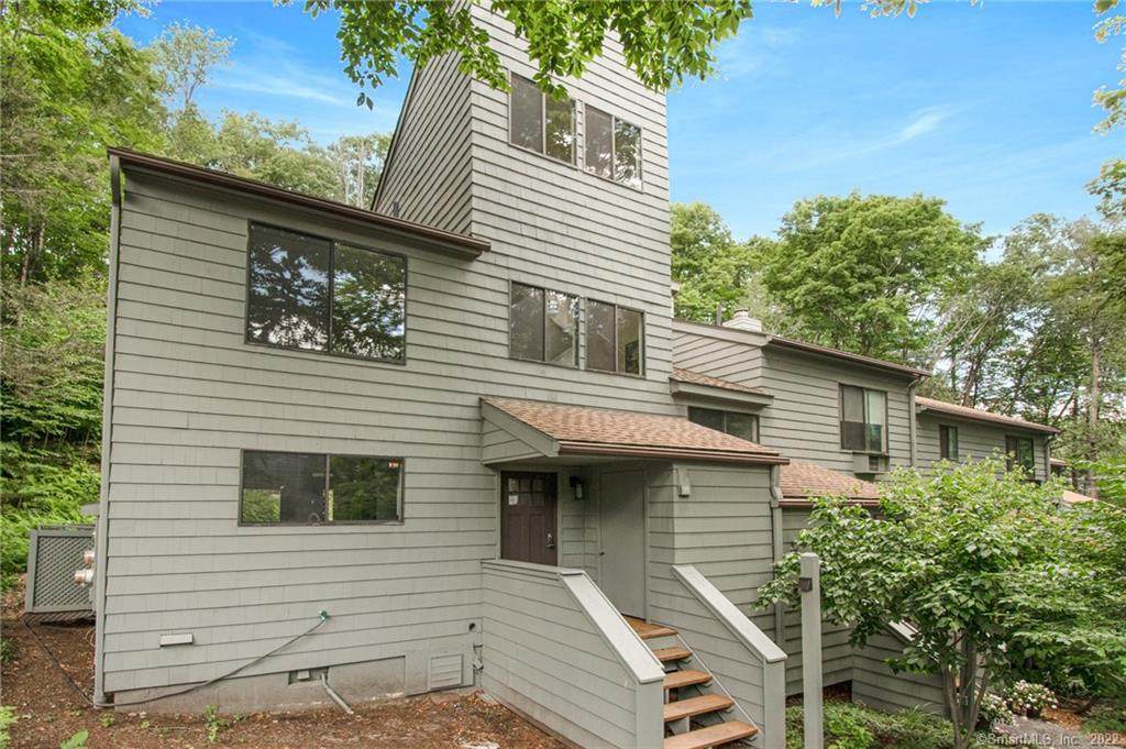 99 Woodside Circle - Photo 1