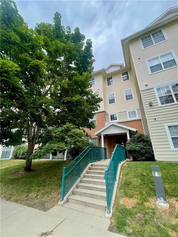 163 Ledgewood Road - Photo 1