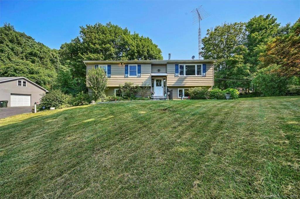 155 Stoneleigh Avenue - Photo 1