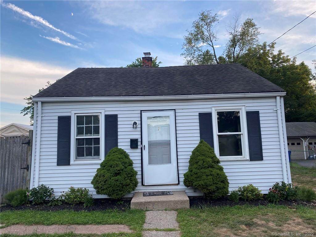 7 Suffolk Drive - Photo 1