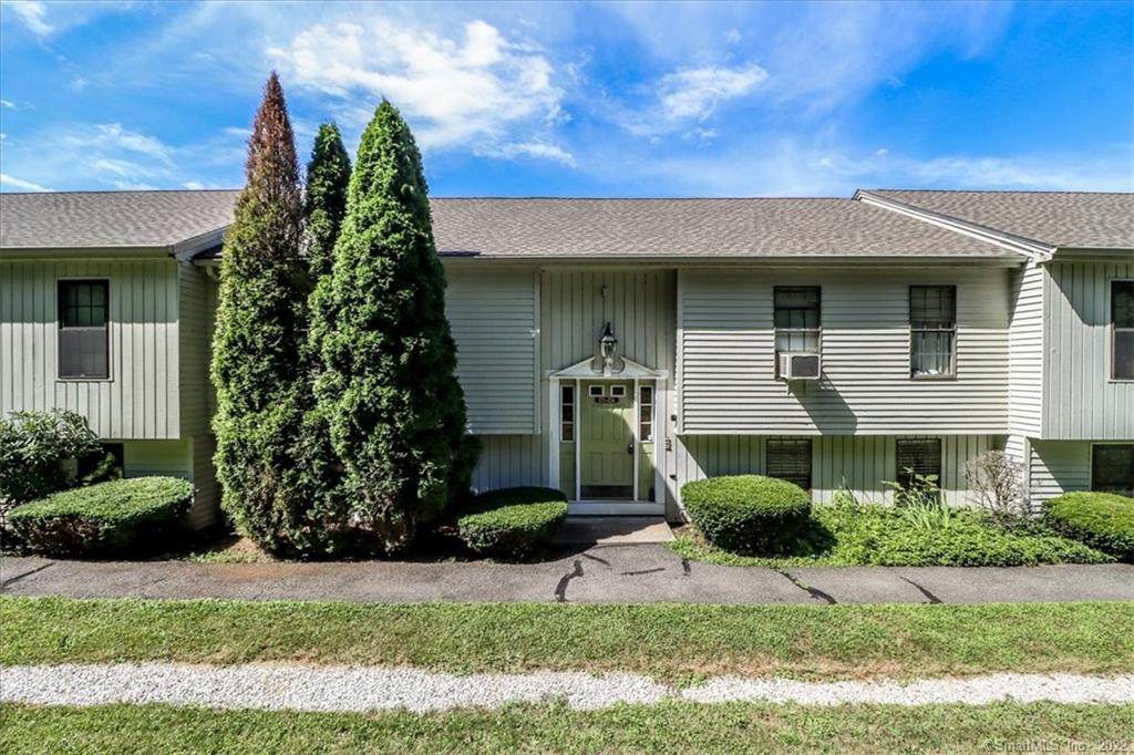 173 Aspetuck Village - Photo 1