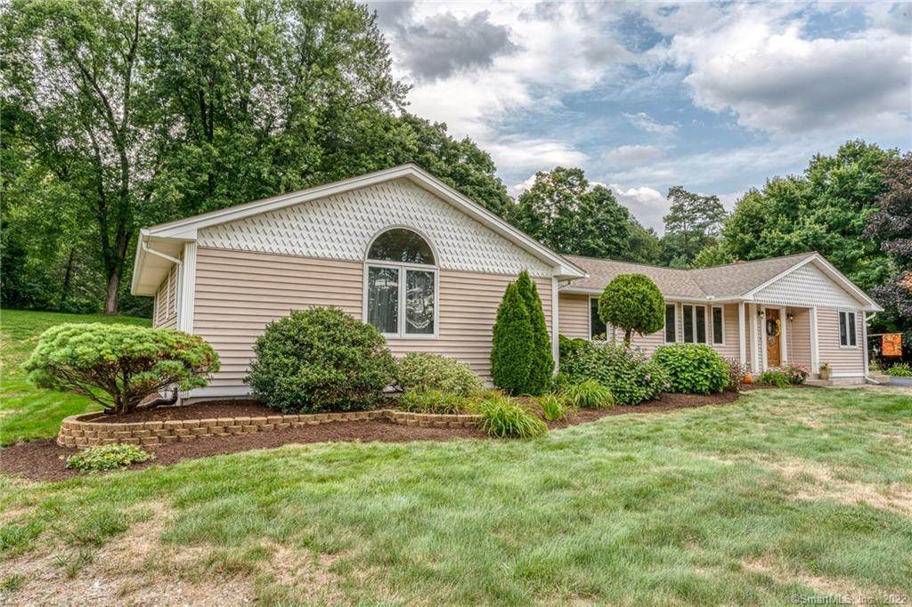 7 Pine Drive - Photo 1