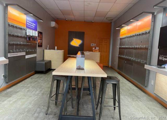 633 Park St (Store Front) Street - Photo 1