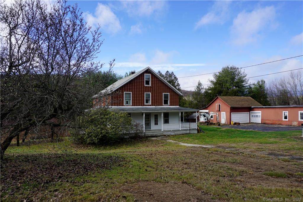 114 Moore Avenue - Photo 1