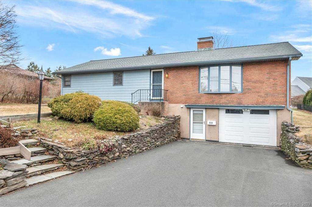 88 Arbutus Street - Photo 1