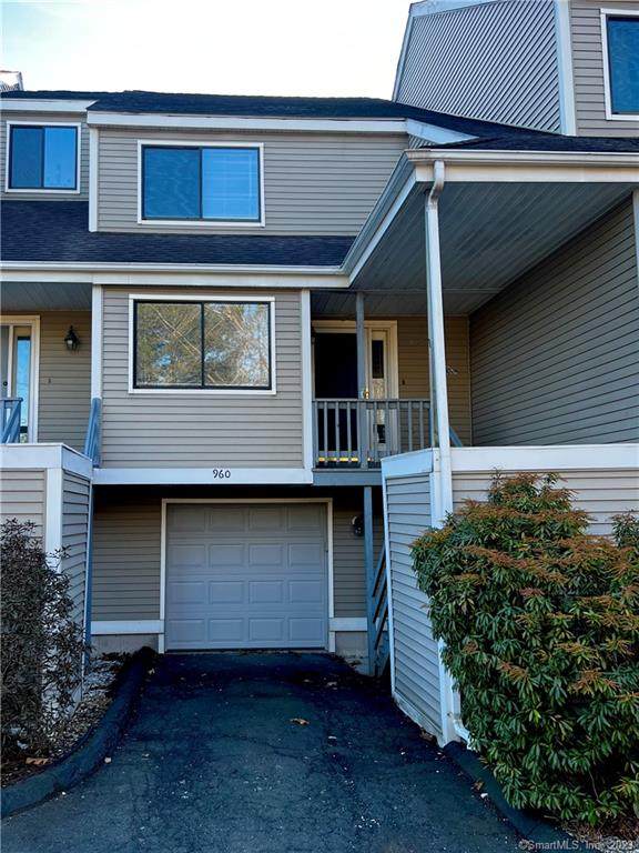 960 Main Street - Photo 1