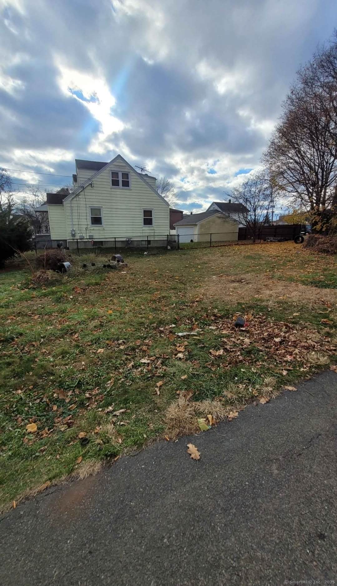 69 Weber Avenue - Photo 1