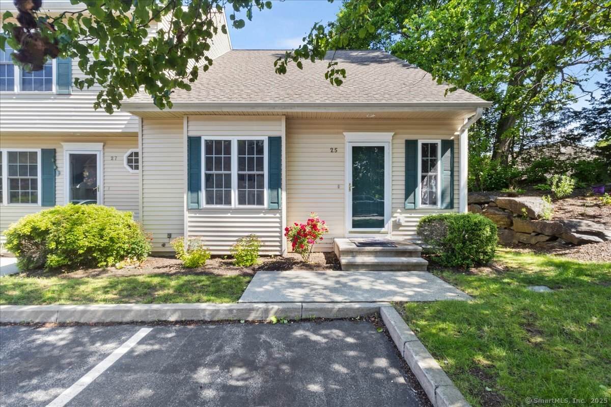 25 Briar Lane - Photo 1