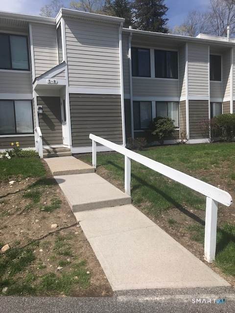 8 Stebbins Close - Photo 1