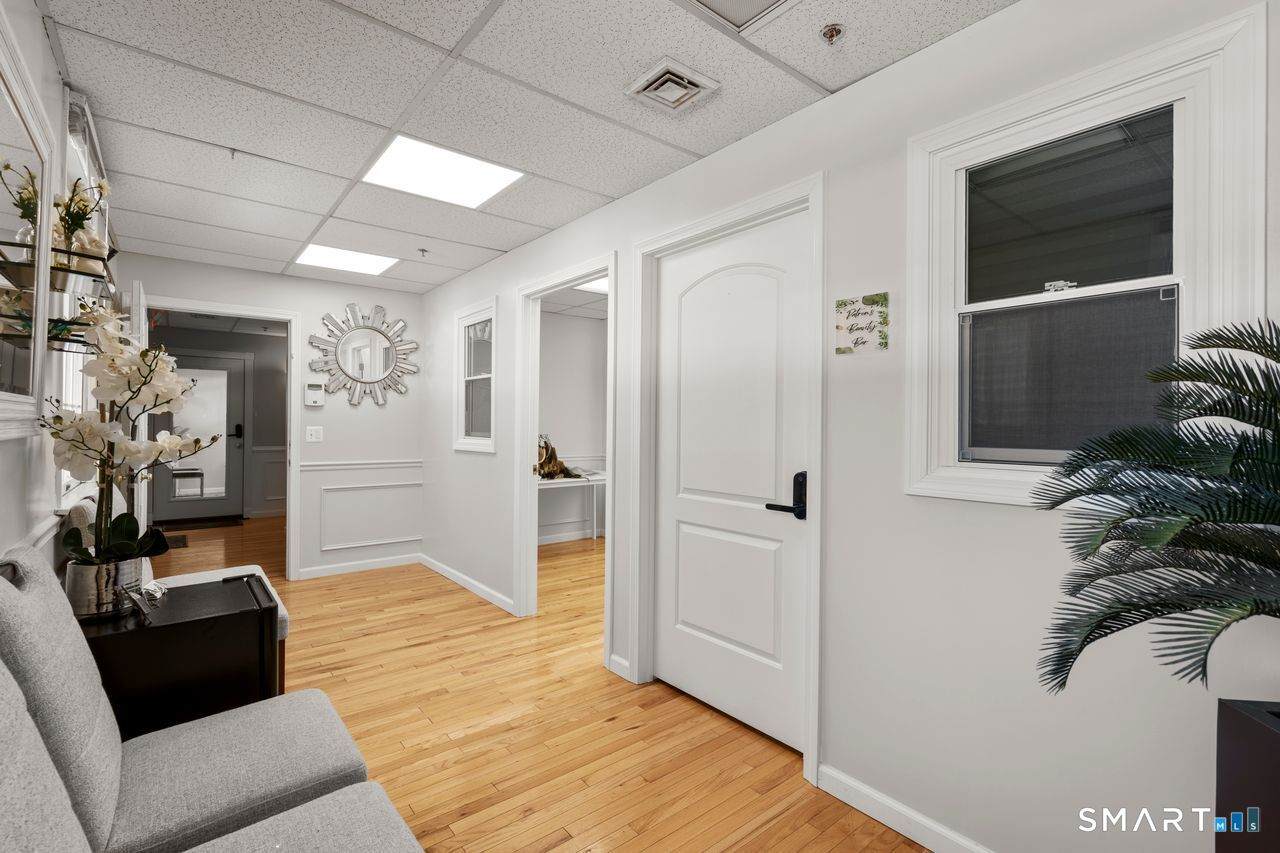 350 Silas Deane Highway - Photo 1