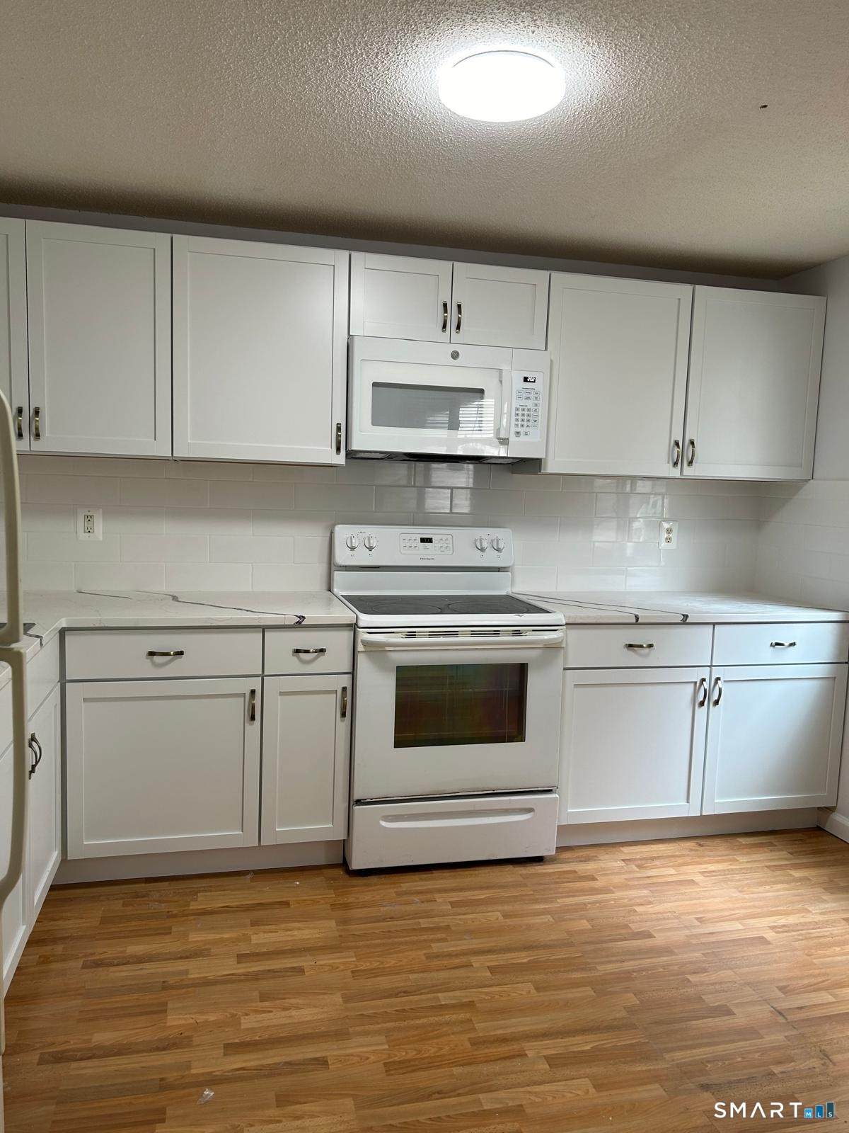 7 Padanaram Road - Photo 1