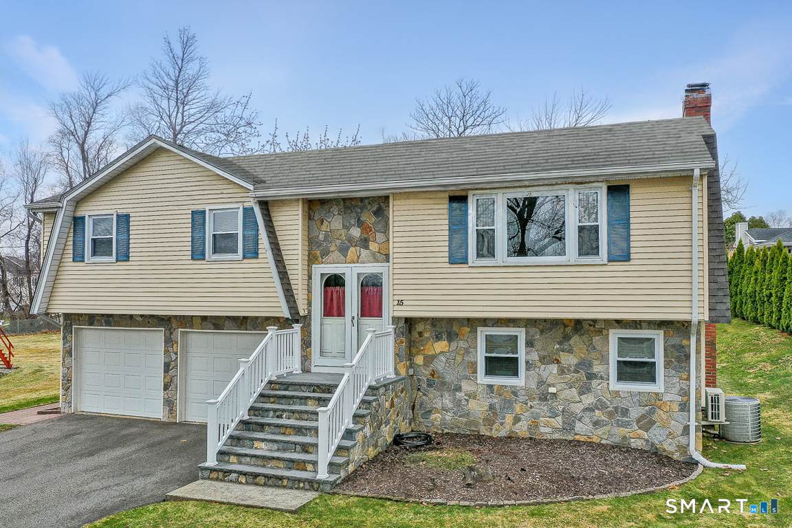 15 Cricket Lane - Photo 1