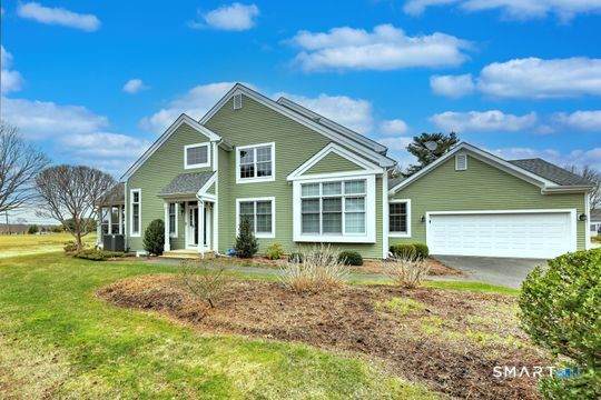 11 Priorwood Gardens - Photo 1
