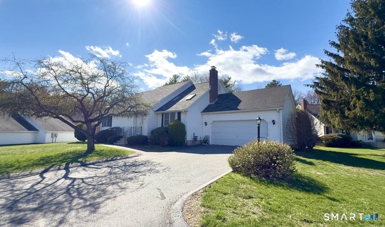 204 Oldefield Farms Road - Photo 1