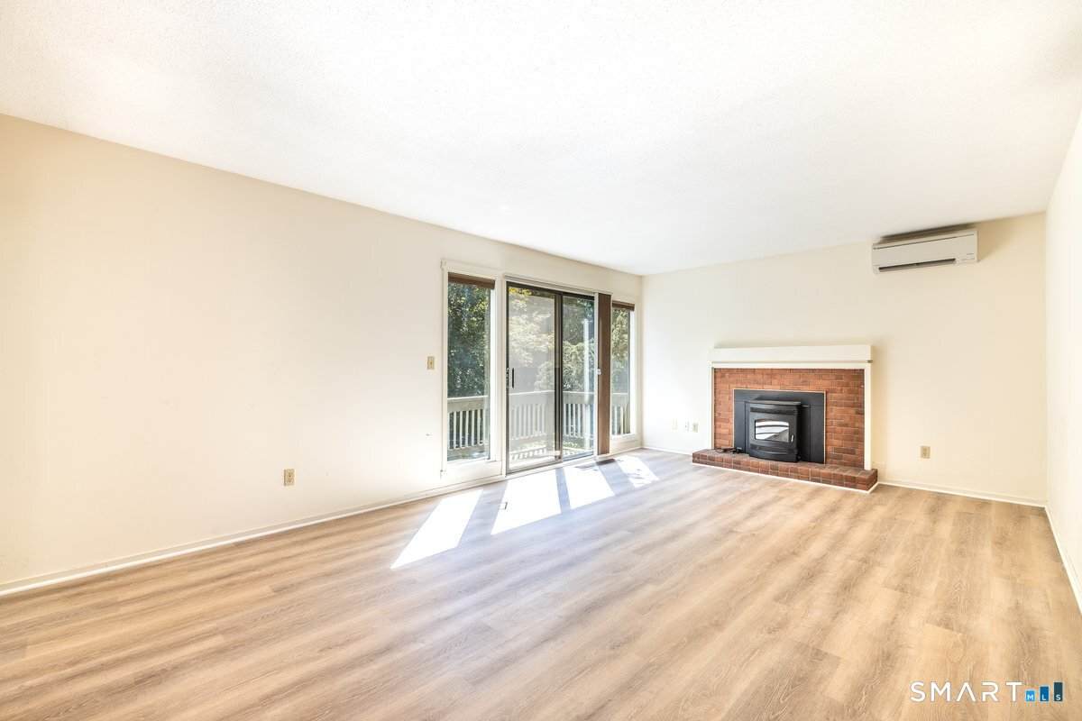 547 Heritage Village - Photo 1