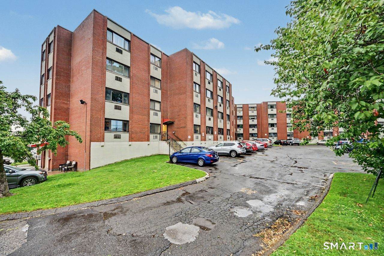 1700 Broadbridge Avenue - Photo 1