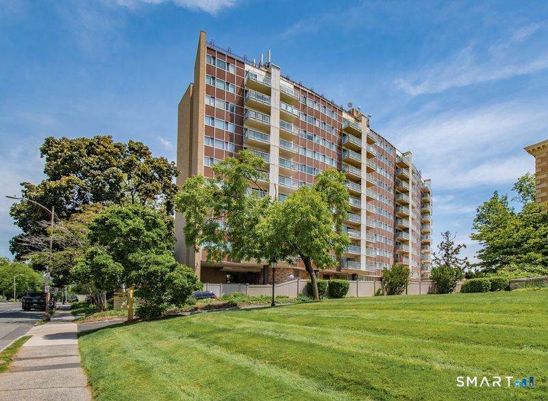 30 Woodland Street - Photo 1