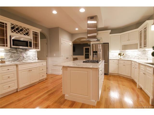 16 Grassy Hill Rd - Photo 1