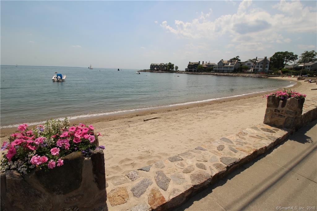 32 Nearwater Road - Photo 1