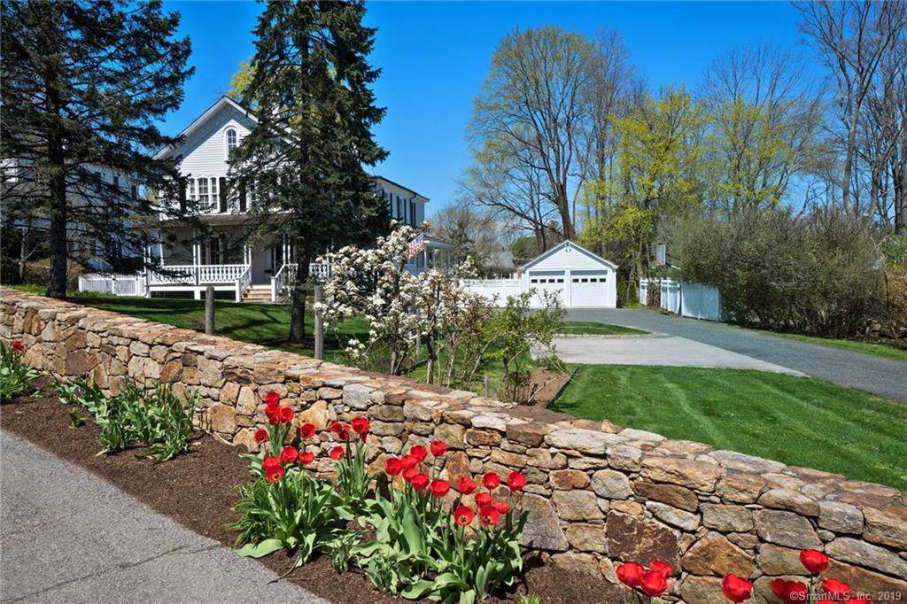18 Main Street - Photo 1