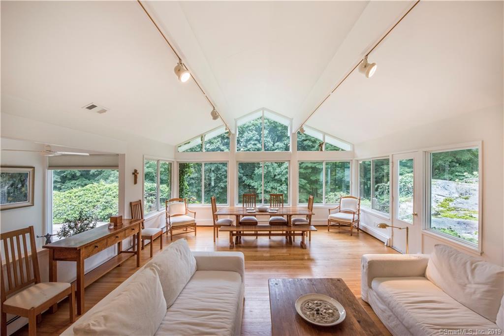 106 Hunting Ridge Road - Photo 1