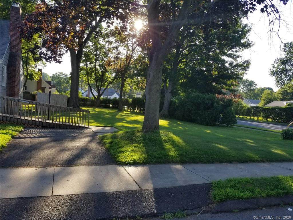 205 Roger Street - Photo 1