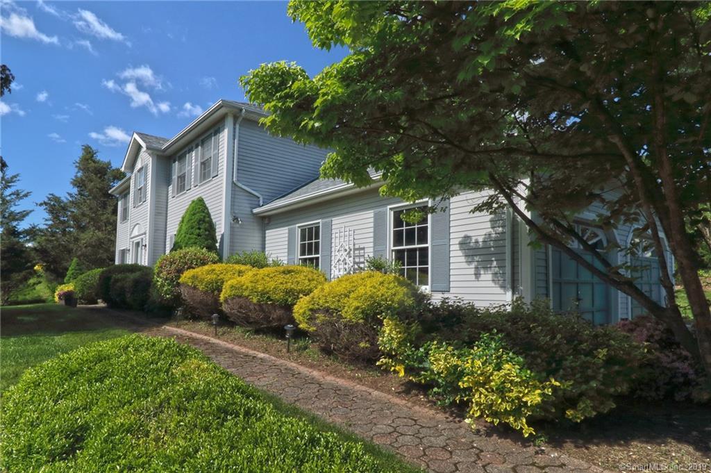 2 Jennifer Drive - Photo 1