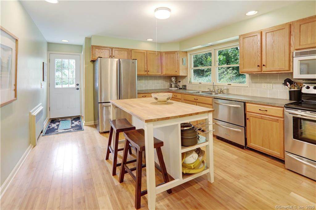 16 Wiscassett Avenue - Photo 1