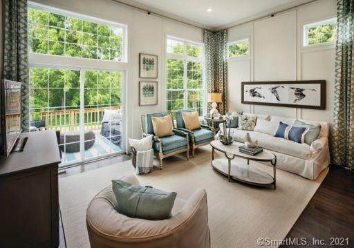 16 Tamarack Court - Photo 1