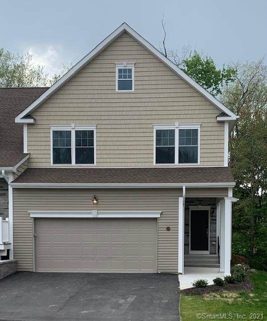 379 Hunter Drive - Photo 1