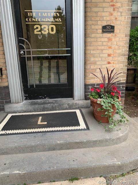 230-232 Farmington Avenue - Photo 1