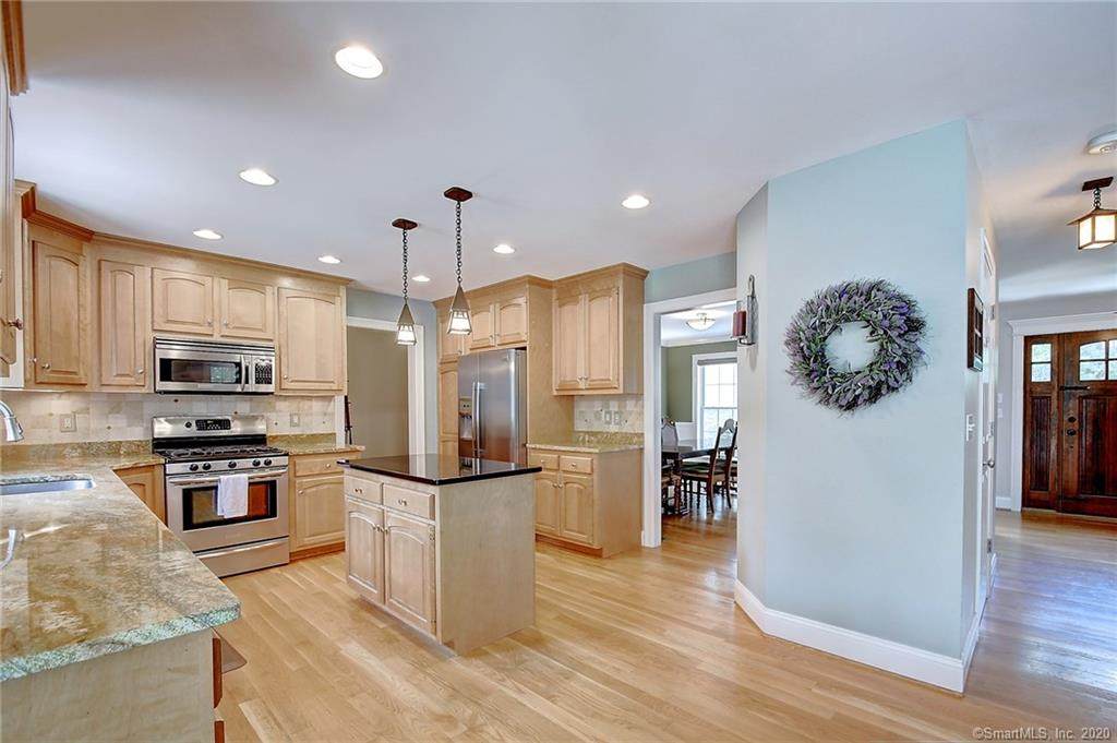 425 Toll Gate Road - Photo 1