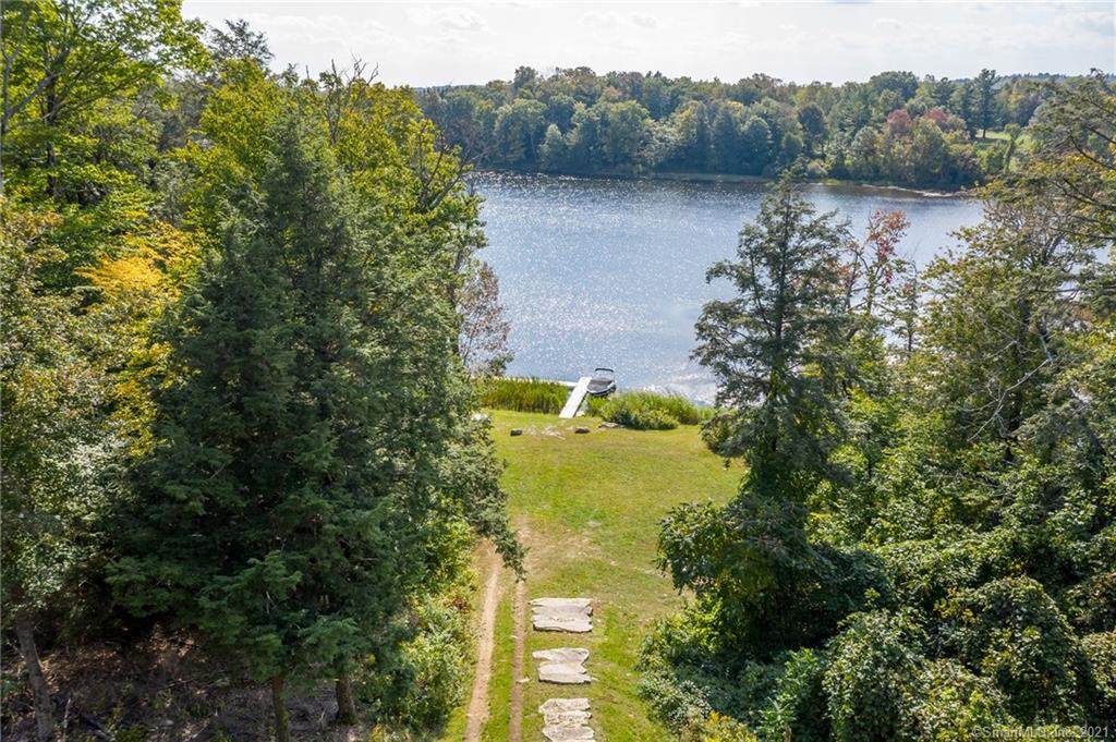 16 Pond Ridge Road - Photo 1