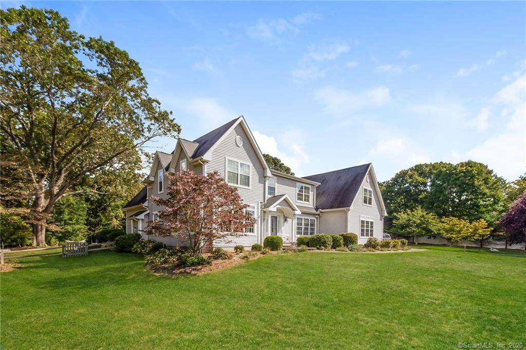 248 Middlesex Avenue - Photo 1