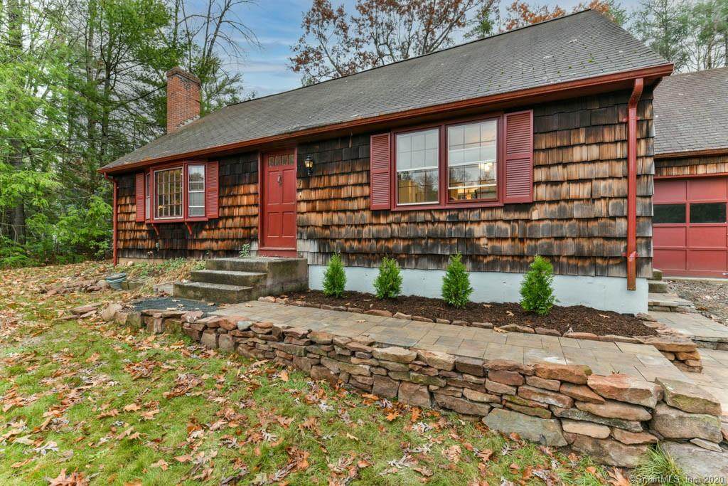 3 Maureen Drive - Photo 1