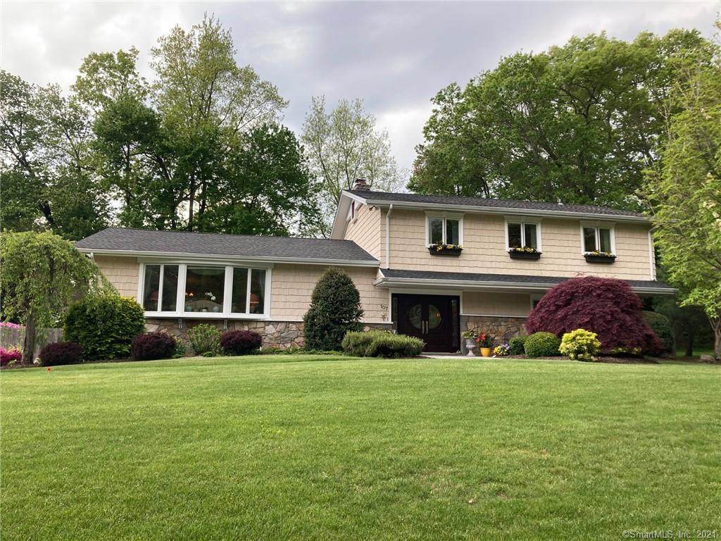 107 Beechwood Lane - Photo 1
