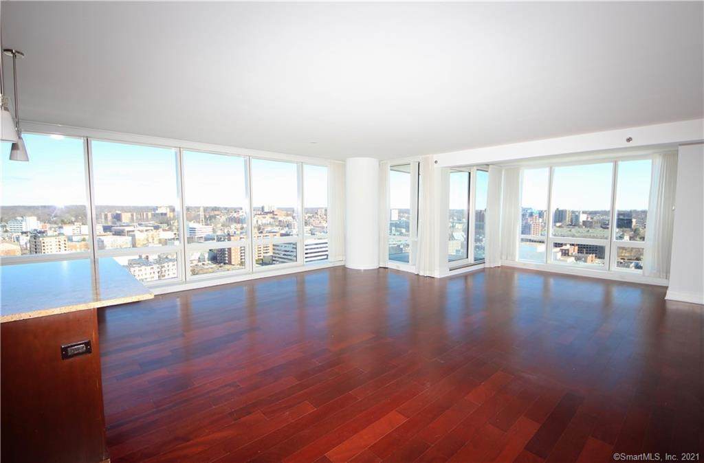 1 Broad Street - Photo 1