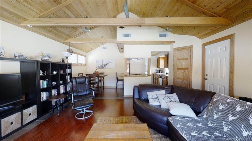 40 Morehouse Avenue - Photo 1