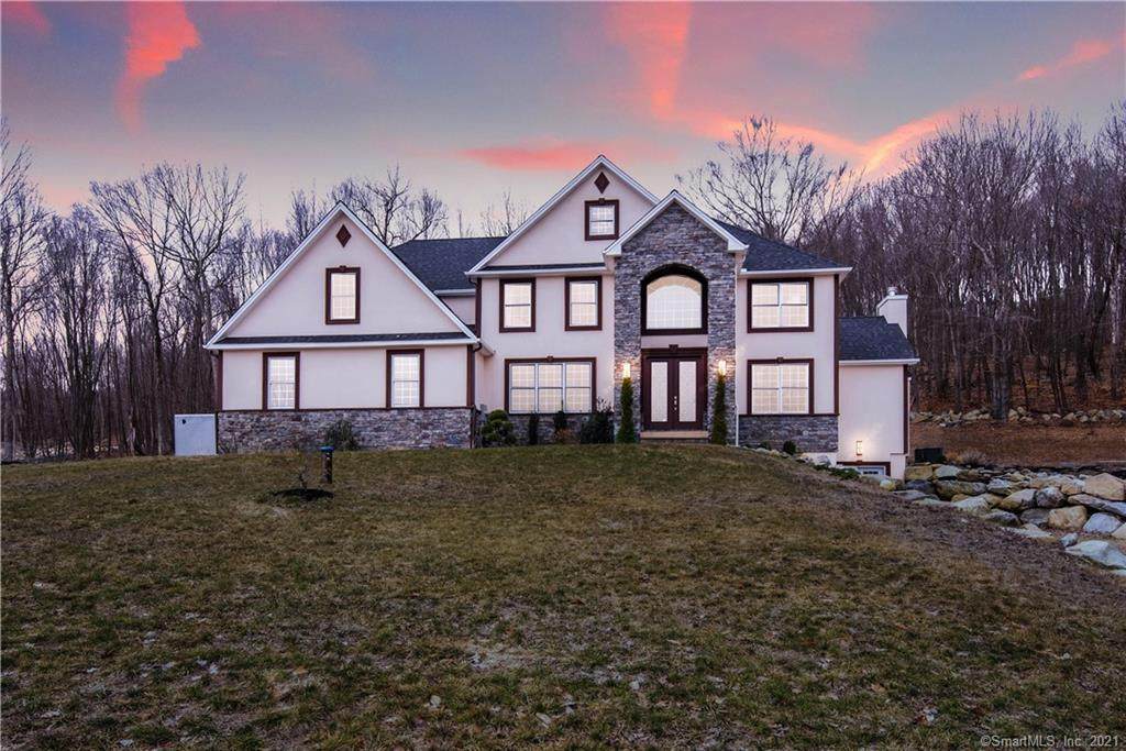 17 Highwood Crossing - Photo 1