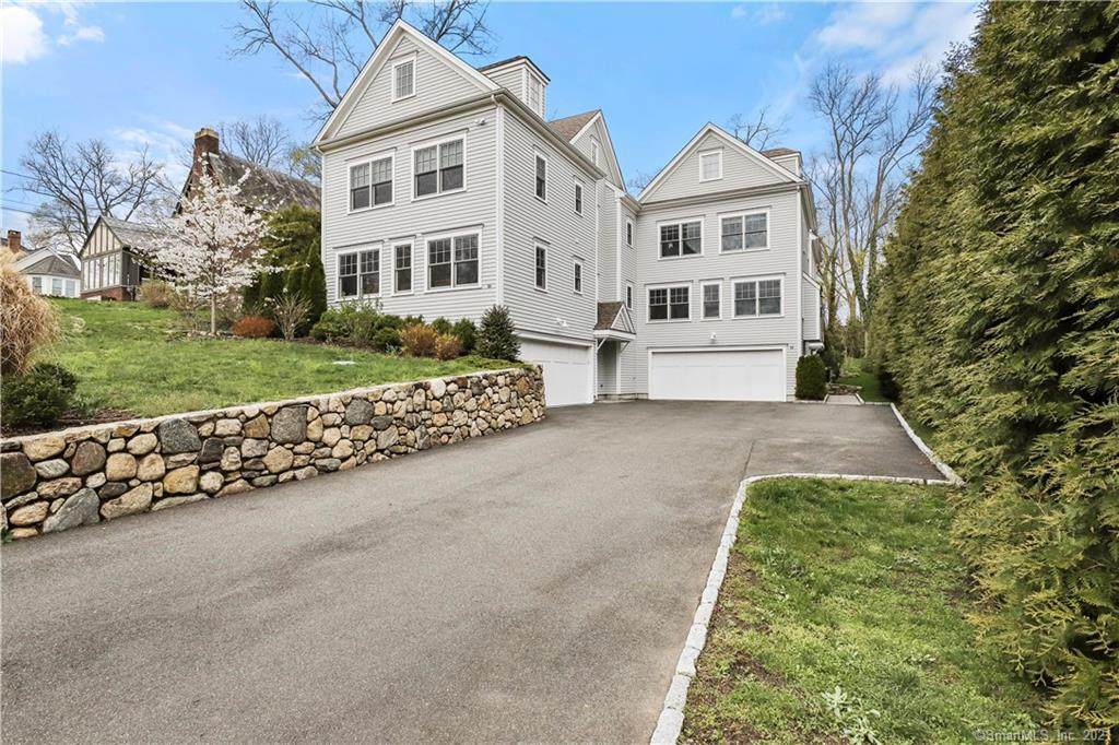 52 Oak Street - Photo 1
