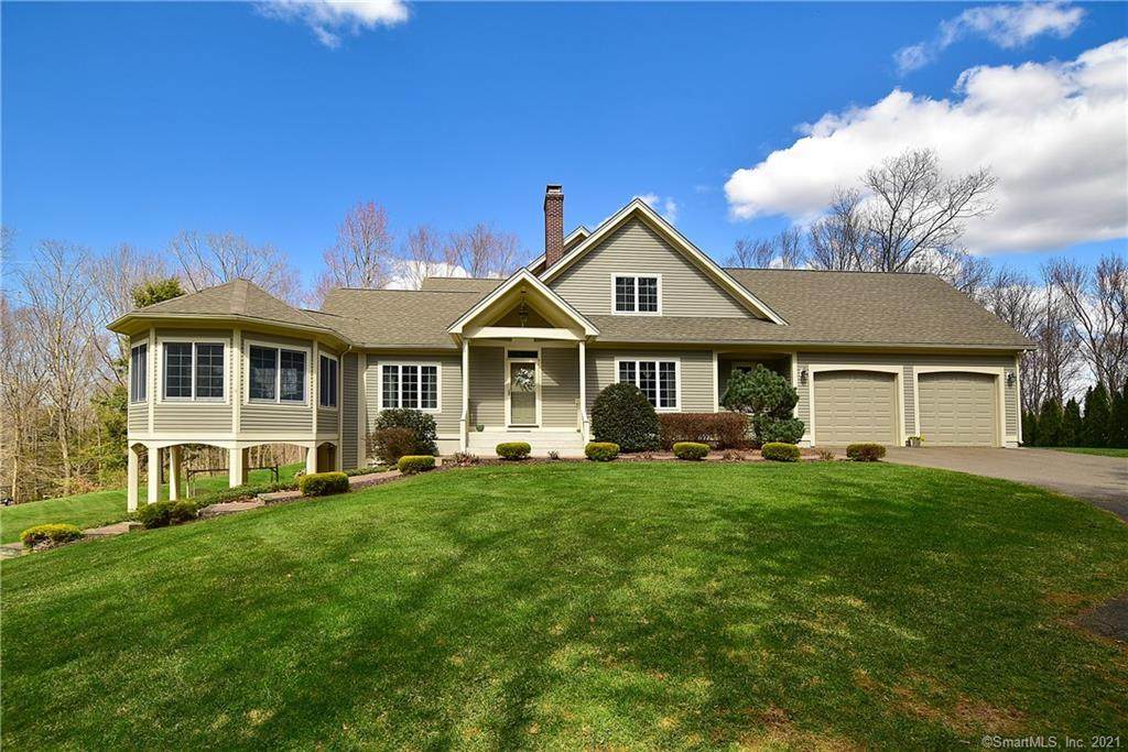 32 Heather Lane - Photo 1