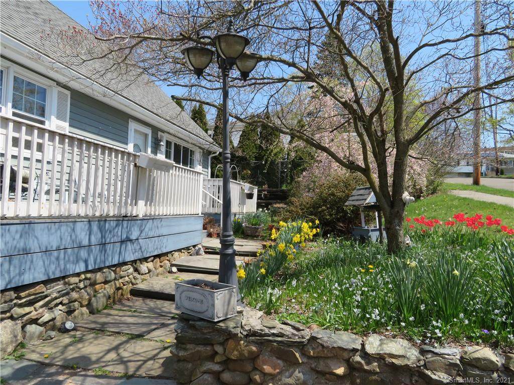 5 Ridge Hollow Road - Photo 1